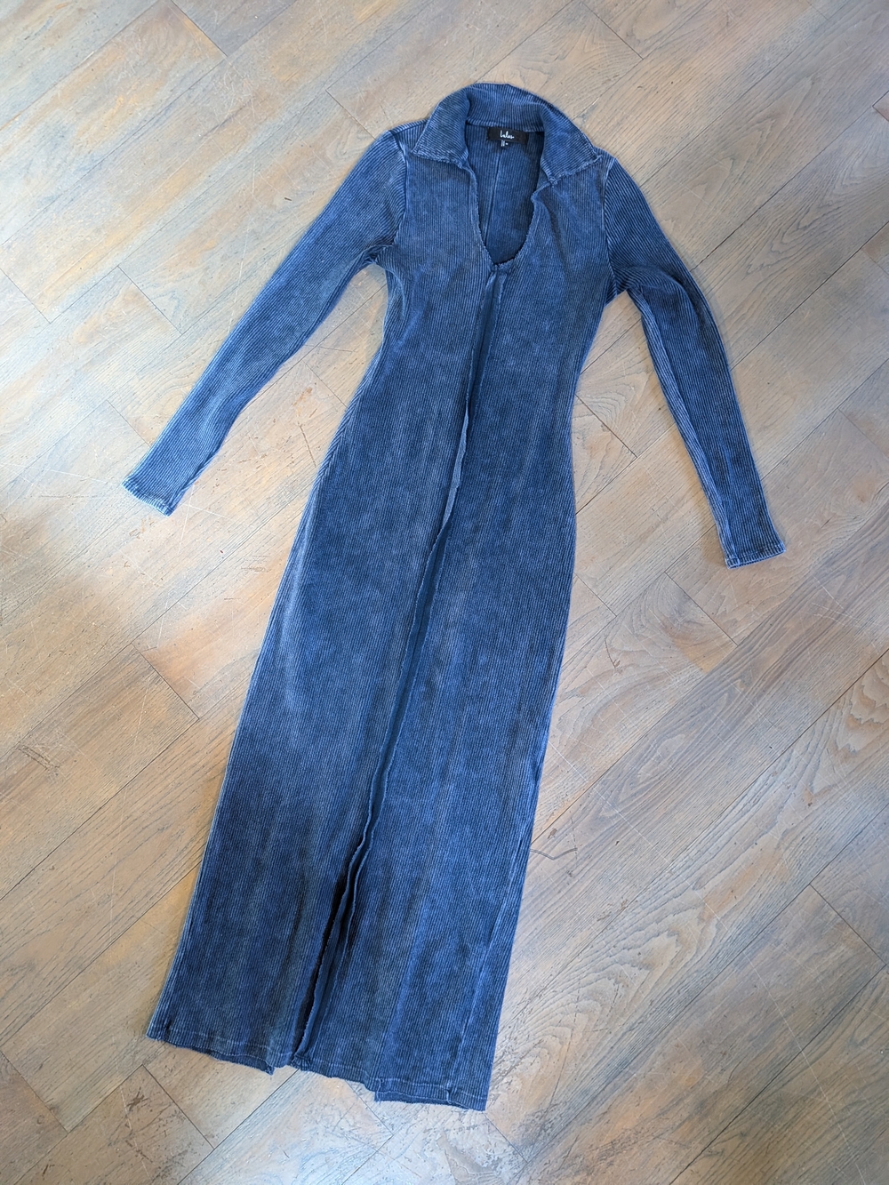 Lulus Slim Ribbed Long-Sleeve Midi Dress in Washed Navy - Picture 2 of 4